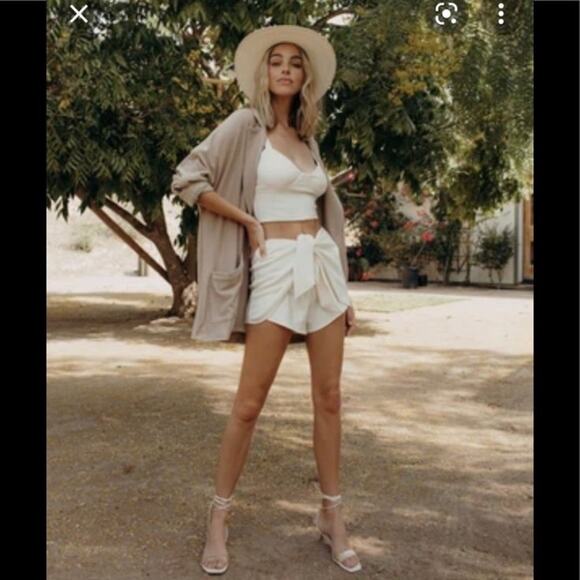Katie May Vibing Me Knit Set Crop Top & Shorts in Cream XS - Picture 12 of 14